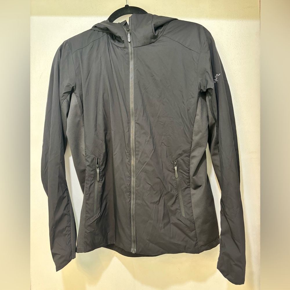 Arc'teryx Atom Lightweight Insulated Hoodie - Women's size M